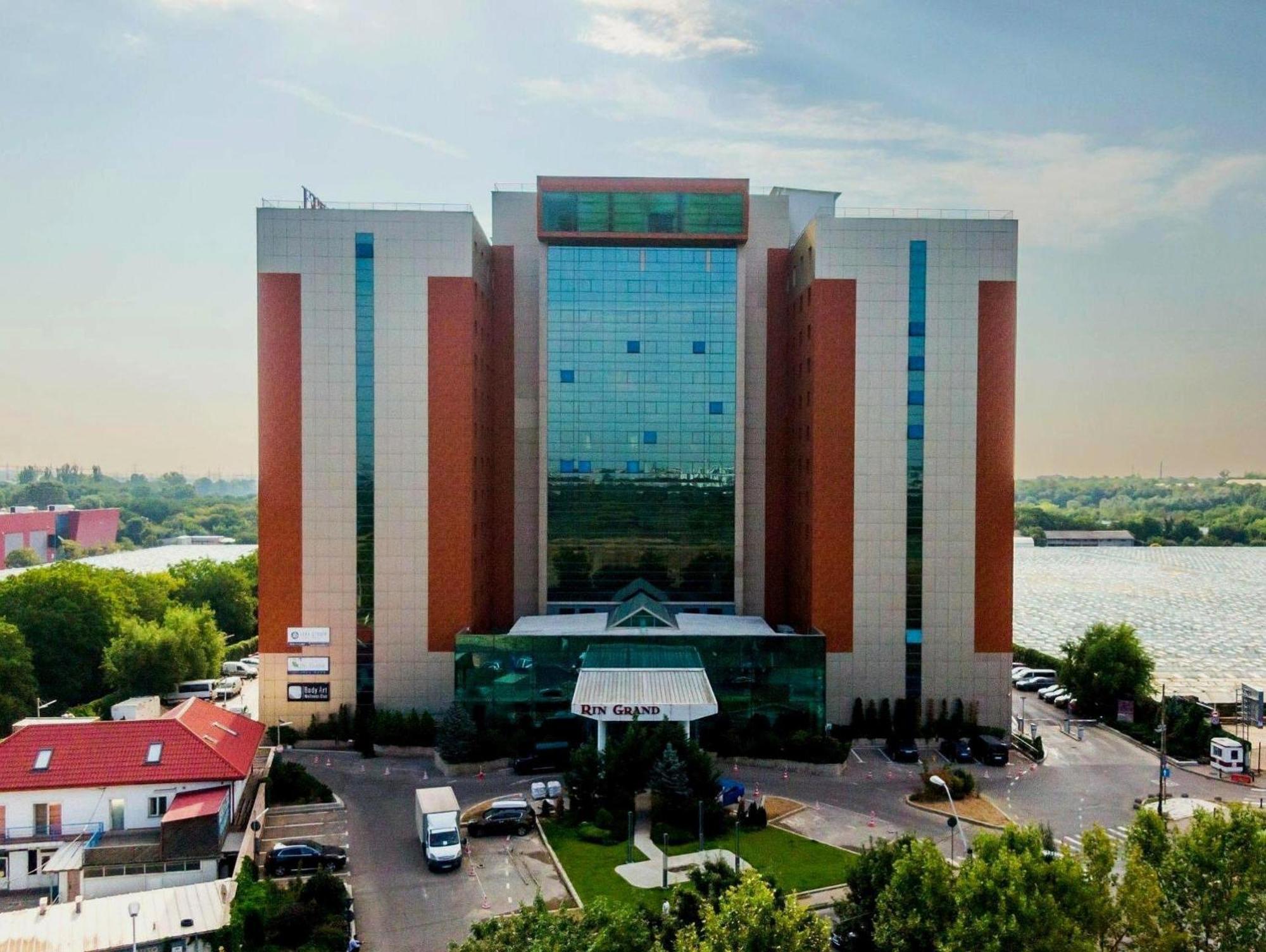 Rin Grand Sofmed Apartment Bucureşti Ngoại thất bức ảnh