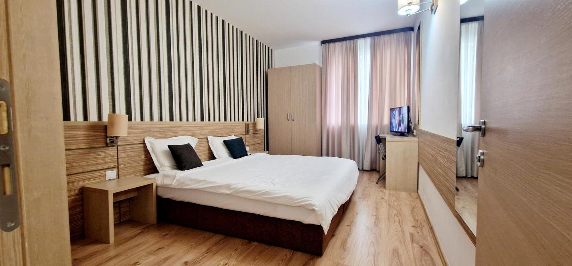 Rin Grand Sofmed Apartment Bucureşti Ngoại thất bức ảnh
