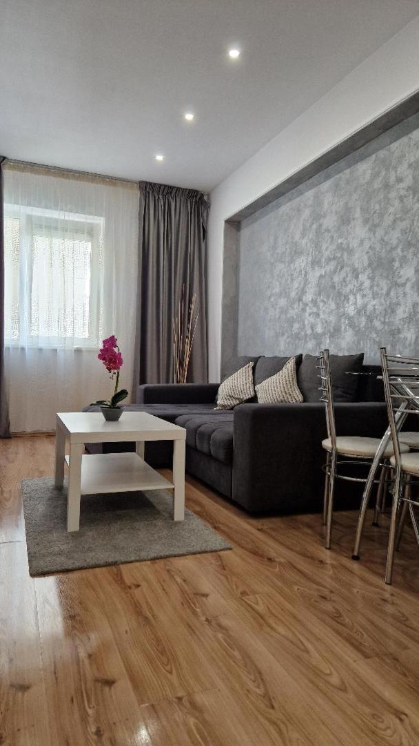 Rin Grand Sofmed Apartment Bucureşti Ngoại thất bức ảnh